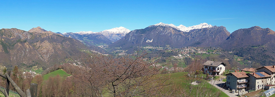 Da Miragolo bella vista panoramica su Val Serina